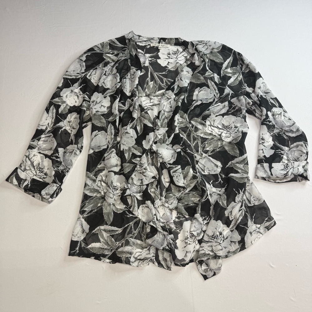 Black Rainn Floral Black and White Top
